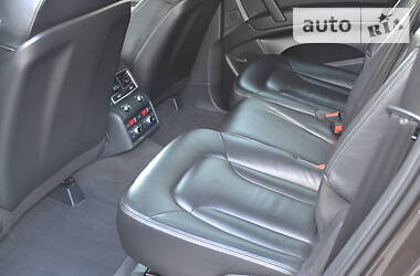Позашляховик / Кросовер Audi Q7 2013 в 