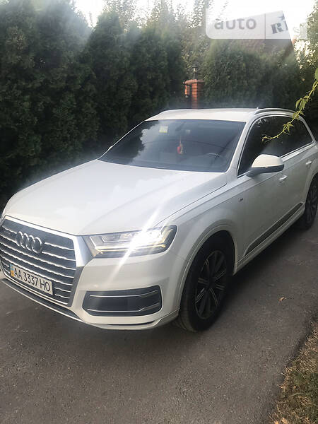 Позашляховик / Кросовер Audi Q7 2016 в Києві фото 10 Позашляховик / Кросовер Audi Q7 2016 в Києві