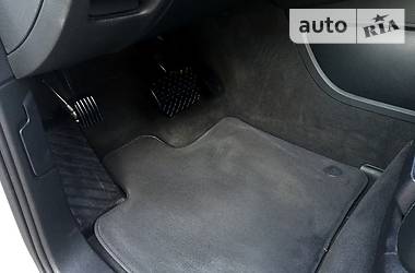 Позашляховик / Кросовер Audi Q7 2010 в 