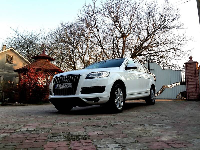 Внедорожник / Кроссовер Audi Q7 2010 в Черновцах