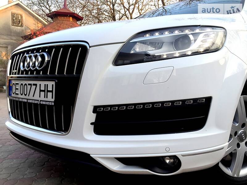 Внедорожник / Кроссовер Audi Q7 2010 в Черновцах