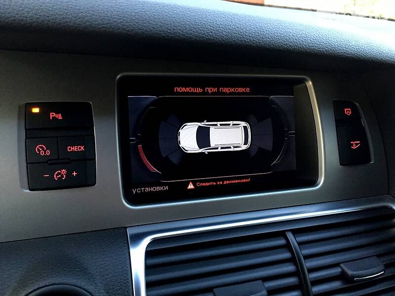 Внедорожник / Кроссовер Audi Q7 2010 в Черновцах