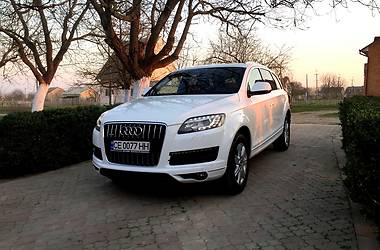 Позашляховик / Кросовер Audi Q7 2010 в 