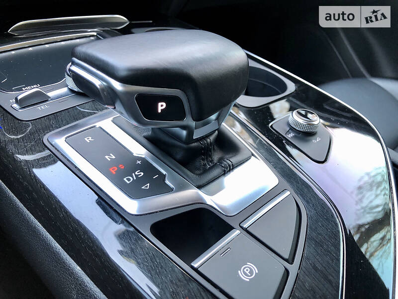 Позашляховик / Кросовер Audi Q7 2018 в Києві