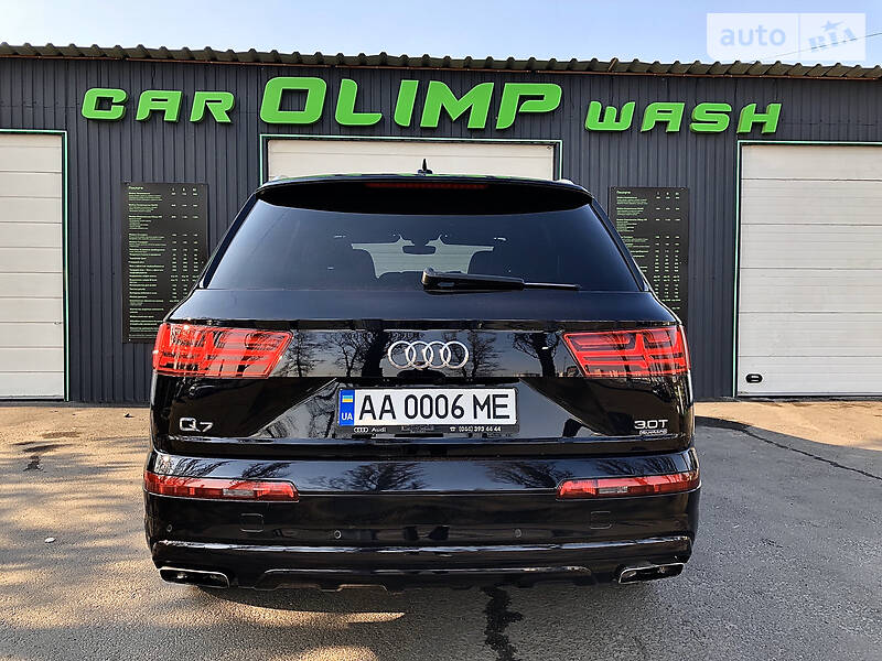 Позашляховик / Кросовер Audi Q7 2018 в Києві