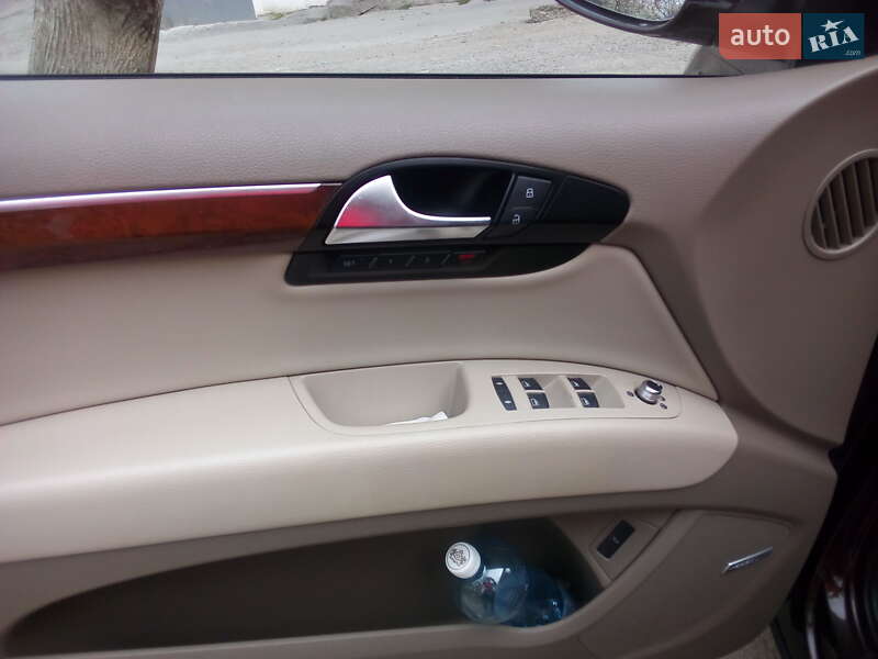 Позашляховик / Кросовер Audi Q7 2010 в Херсоні фото 11 Позашляховик / Кросовер Audi Q7 2010 в Херсоні