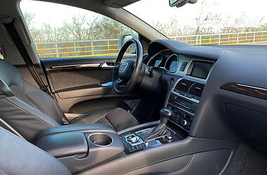Позашляховик / Кросовер Audi Q7 2014 в 