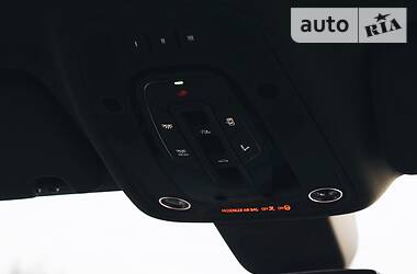 Позашляховик / Кросовер Audi Q7 2017 в 