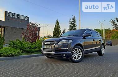 Позашляховик / Кросовер Audi Q7 2006 в 
