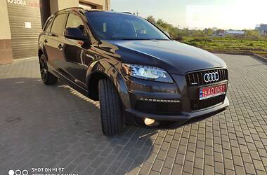 Позашляховик / Кросовер Audi Q7 2014 в 