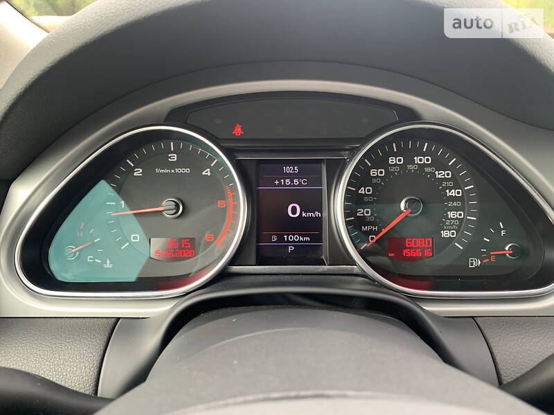 Позашляховик / Кросовер Audi Q7 2009 в Києві