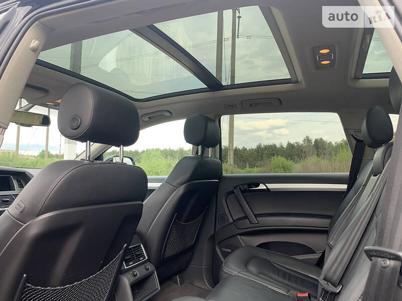Позашляховик / Кросовер Audi Q7 2009 в Києві