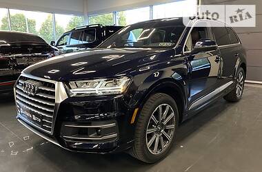 Позашляховик / Кросовер Audi Q7 2017 в 