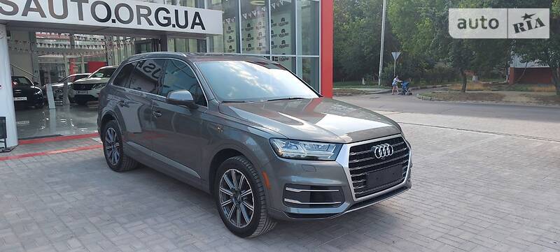 Позашляховик / Кросовер Audi Q7 2017 в Херсоні