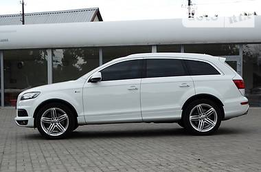 Позашляховик / Кросовер Audi Q7 2012 в 