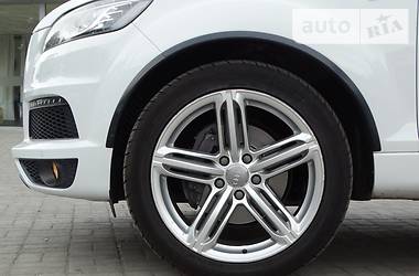 Позашляховик / Кросовер Audi Q7 2012 в 