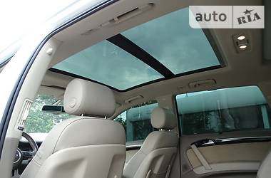 Позашляховик / Кросовер Audi Q7 2012 в 
