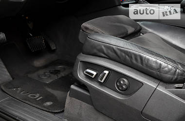 Позашляховик / Кросовер Audi Q7 2013 в 