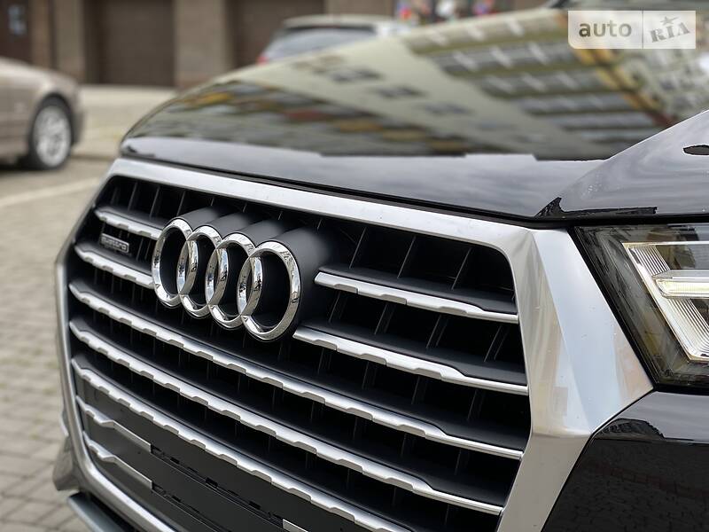 Позашляховик / Кросовер Audi Q7 2016 в Івано-Франківську