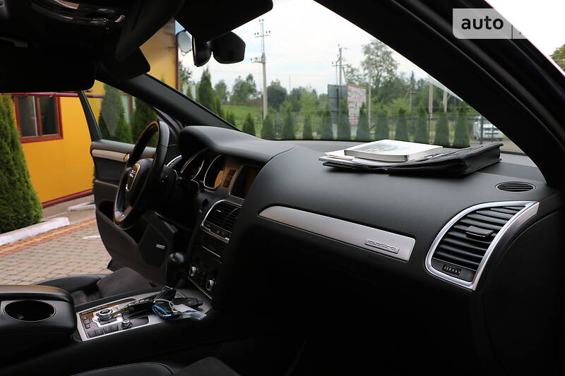 Позашляховик / Кросовер Audi Q7 2011 в Трускавці