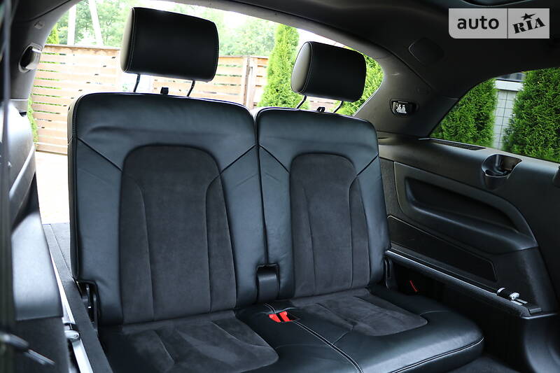 Позашляховик / Кросовер Audi Q7 2011 в Трускавці
