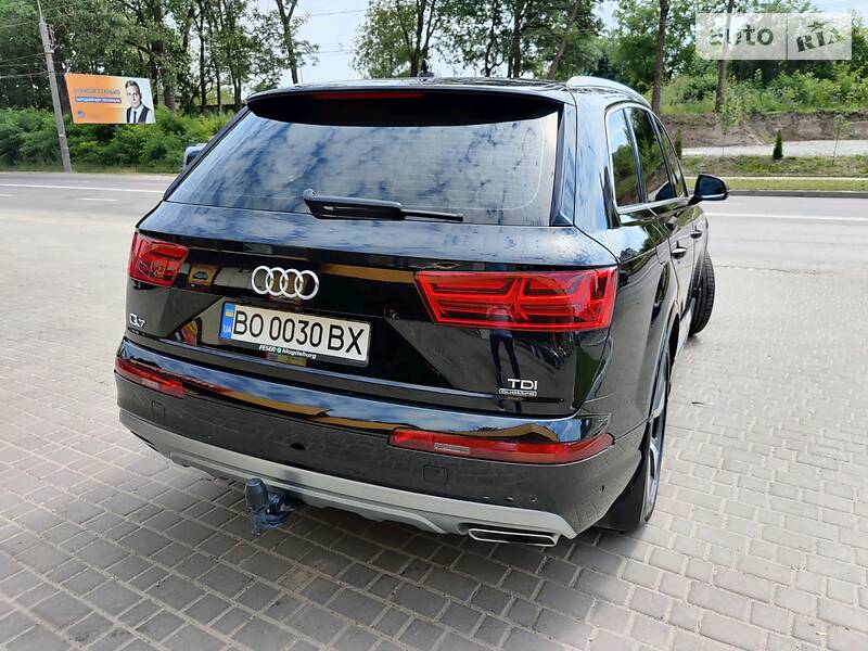 Позашляховик / Кросовер Audi Q7 2015 в Тернополі