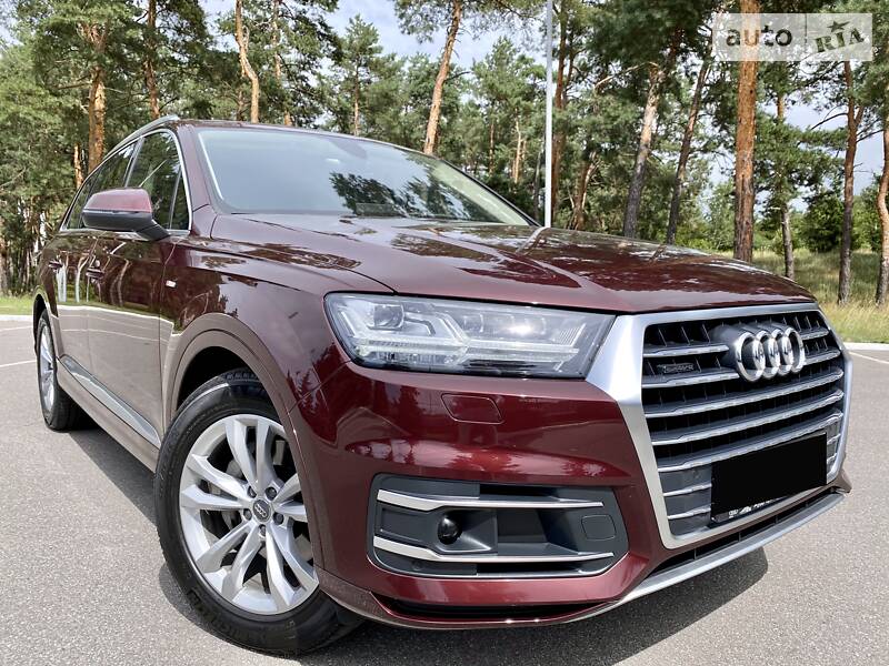 Позашляховик / Кросовер Audi Q7 2017 в Києві