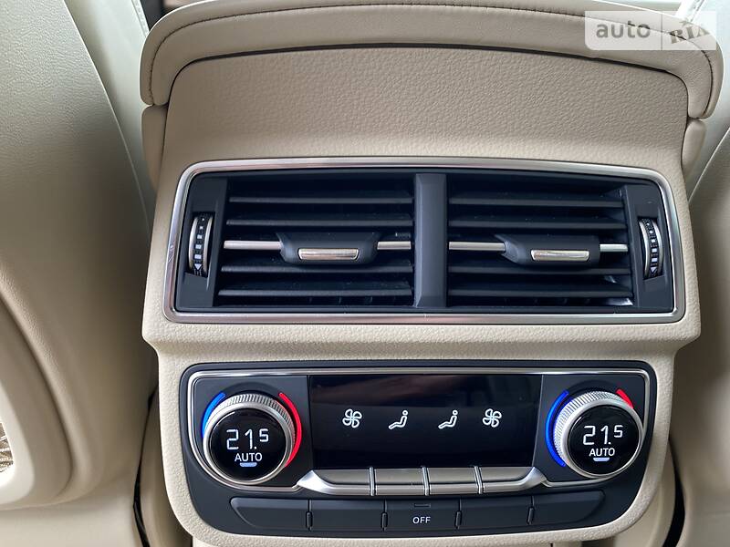 Позашляховик / Кросовер Audi Q7 2017 в Києві