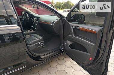 Позашляховик / Кросовер Audi Q7 2013 в Дніпрі