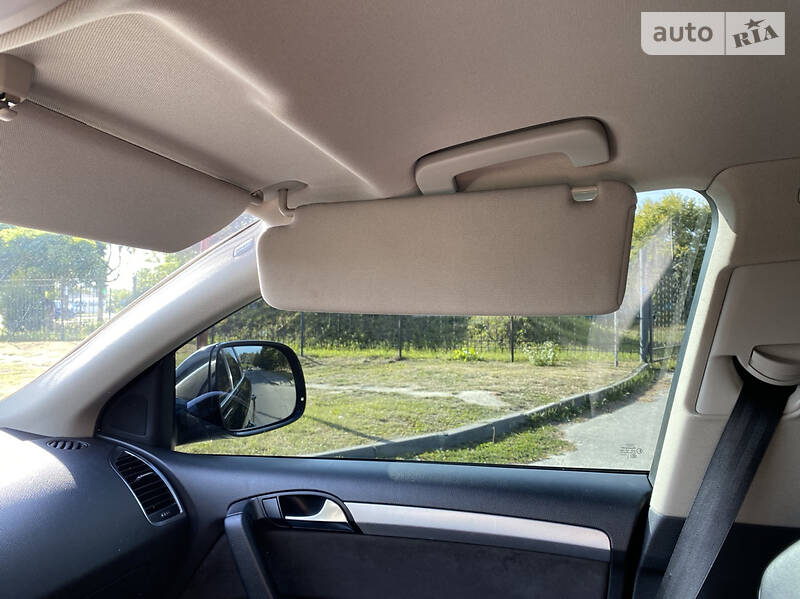 Позашляховик / Кросовер Audi Q7 2009 в Луцьку