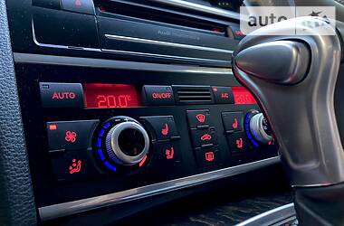 Позашляховик / Кросовер Audi Q7 2015 в 