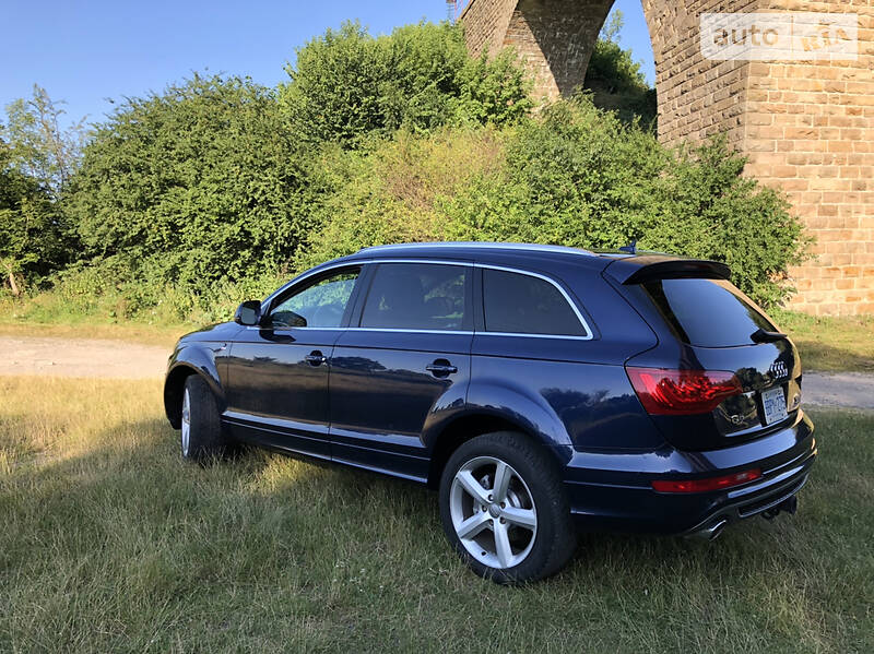 Позашляховик / Кросовер Audi Q7 2010 в Тернополі