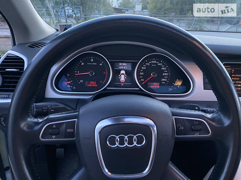 Позашляховик / Кросовер Audi Q7 2010 в Вінниці