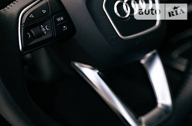Внедорожник / Кроссовер Audi Q7 2018 в 