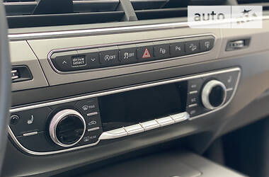 Внедорожник / Кроссовер Audi Q7 2016 в 
