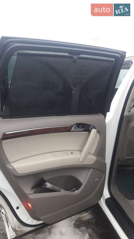 Внедорожник / Кроссовер Audi Q7 2007 в Болехове
