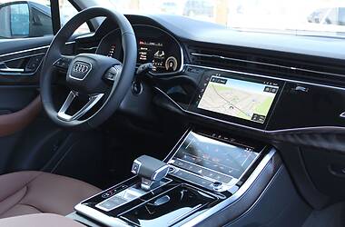 Внедорожник / Кроссовер Audi Q7 2021 в Киеве