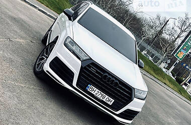 Позашляховик / Кросовер Audi Q7 2018 в Одесі