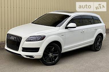 Позашляховик / Кросовер Audi Q7 2013 в Києві