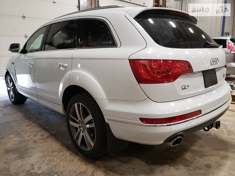 Внедорожник / Кроссовер Audi Q7 2014 в Киеве