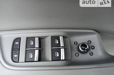 Внедорожник / Кроссовер Audi Q7 2016 в 