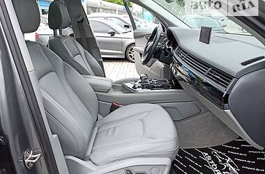 Внедорожник / Кроссовер Audi Q7 2016 в 