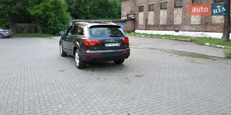 Внедорожник / Кроссовер Audi Q7 2006 в Запорожье