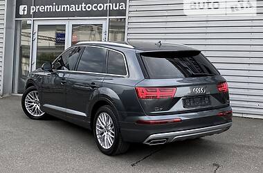 Внедорожник / Кроссовер Audi Q7 2019 в Киеве