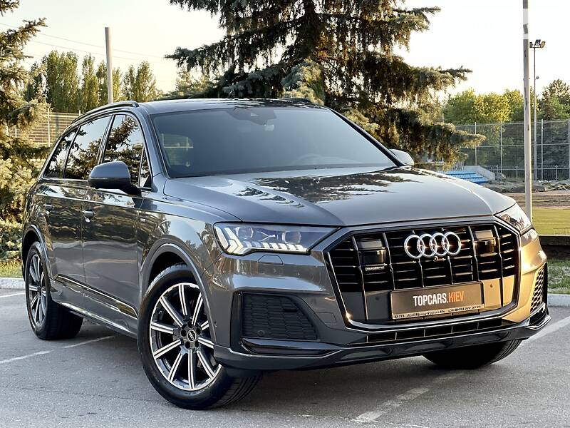 Внедорожник / Кроссовер Audi Q7 2020 в Киеве