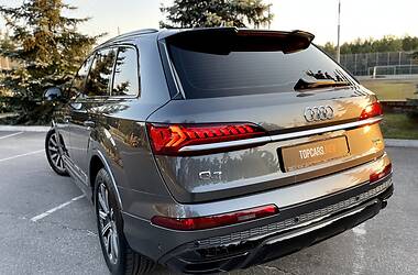 Внедорожник / Кроссовер Audi Q7 2020 в Киеве