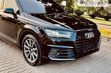 Позашляховик / Кросовер Audi Q7 2017 в Одесі