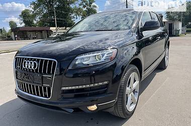 Внедорожник / Кроссовер Audi Q7 2013 в 