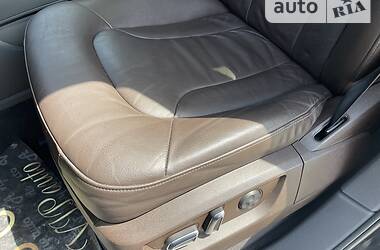 Внедорожник / Кроссовер Audi Q7 2013 в 