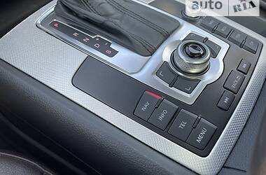 Внедорожник / Кроссовер Audi Q7 2013 в 